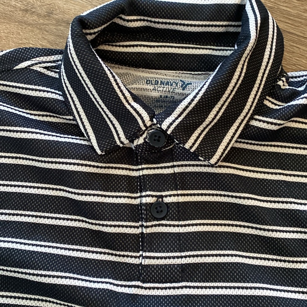 NWT.  Size Small (6/7).  Old Navy CloudMotion Performance polo. Navy and white. - Picture 3 of 4
